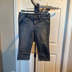 White House Black Market Blue Ankle Cropped Jeans. Size 2